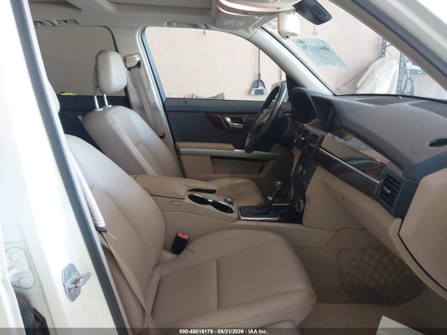 46016179 :رقم المزاد ، WDCGG8HB6BF537593 vin ، 2011 Mercedes-benz Glk 350 4matic مزاد بيع