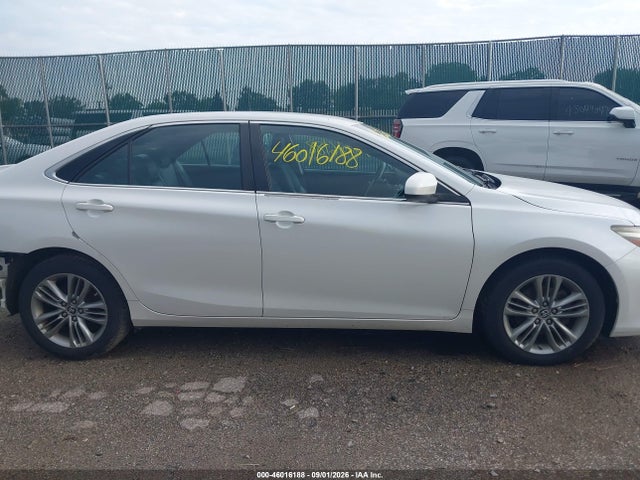46016188 :رقم المزاد ، 4T1BF1FK9FU115442 vin ، 2015 Toyota Camry Se مزاد بيع