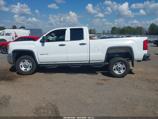 46016354 :رقم المزاد ، 1GT22XEG9FZ517500 vin ، 2015 Gmc Sierra K2500 Heavy Duty مزاد بيع