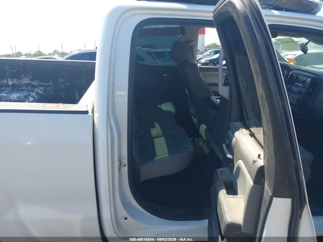 46016354 :رقم المزاد ، 1GT22XEG9FZ517500 vin ، 2015 Gmc Sierra K2500 Heavy Duty مزاد بيع