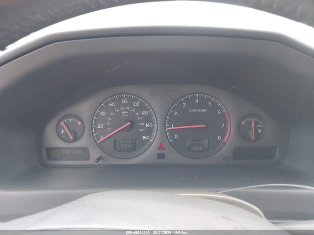 Продажа на аукционе авто 2001 Volvo V70 T5, vin: YV1SW53D512099336, номер лота: 46016369