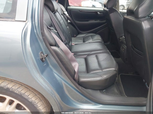 Продажа на аукционе авто 2001 Volvo V70 T5, vin: YV1SW53D512099336, номер лота: 46016369