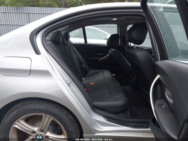 46016394 :رقم المزاد ، WBA3C3G58ENS68664 vin ، 2014 Bmw 320i Xdrive مزاد بيع