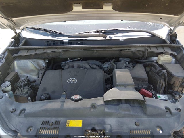 Продаж на аукціоні авто 2018 Toyota Highlander Xle, vin: 5TDJZRFH2JS808991, номер лоту: 46016425