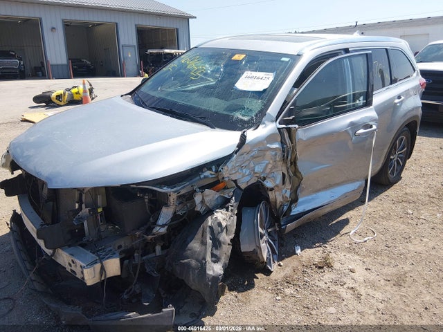 Продаж на аукціоні авто 2018 Toyota Highlander Xle, vin: 5TDJZRFH2JS808991, номер лоту: 46016425