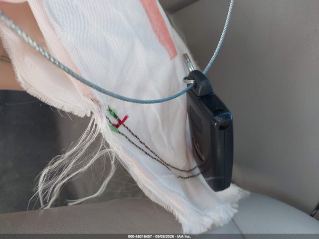 46016457 :رقم المزاد ، 4T1BF1FK7FU926415 vin ، 2015 Toyota Camry Xle مزاد بيع