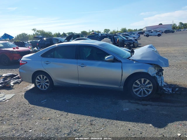 46016457 :رقم المزاد ، 4T1BF1FK7FU926415 vin ، 2015 Toyota Camry Xle مزاد بيع
