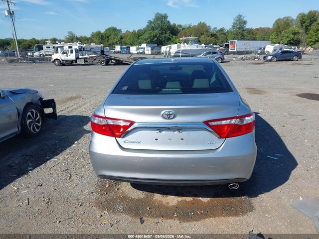 46016457 :رقم المزاد ، 4T1BF1FK7FU926415 vin ، 2015 Toyota Camry Xle مزاد بيع