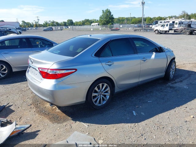 46016457 :رقم المزاد ، 4T1BF1FK7FU926415 vin ، 2015 Toyota Camry Xle مزاد بيع