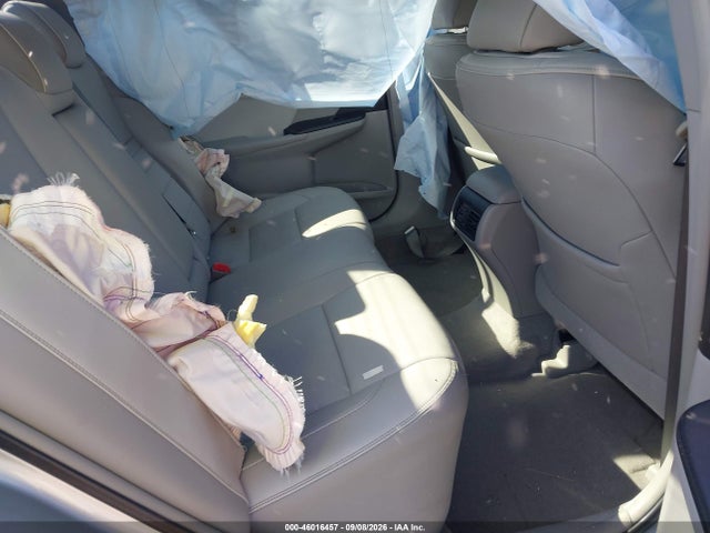 46016457 :رقم المزاد ، 4T1BF1FK7FU926415 vin ، 2015 Toyota Camry Xle مزاد بيع