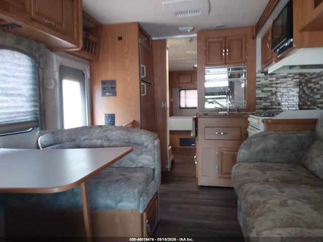 Aukcja sprzedaży 2003 Ford E-450 Cutaway Standard, vin: 1FDXE45S72HB48728, numer aukcji: 46016476
