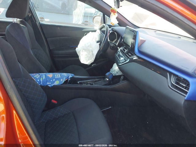 2020 Toyota C-hr Xle/le/limited მანქანა იყიდება აუქციონზე, vin: NMTKHMBX5LR111937, აუქციონის ნომერი: 46016577
