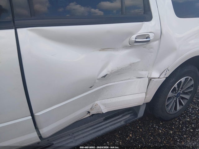 Продажа на аукционе авто 2015 Ford Expedition El Xlt, vin: 1FMJK1HT2FEF38273, номер лота: 46016592