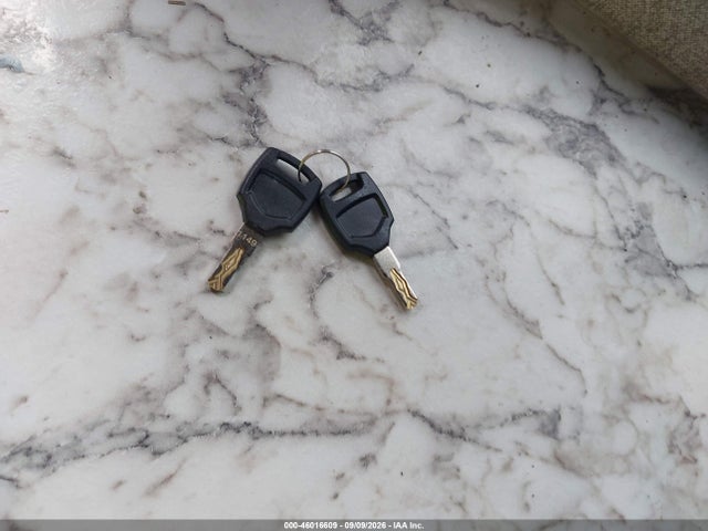 46016609 :رقم المزاد ، 4YDT30328J3155619 vin ، 2018 Keystone 303bh Springdale مزاد بيع