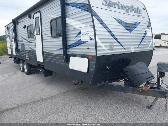 46016609 :رقم المزاد ، 4YDT30328J3155619 vin ، 2018 Keystone 303bh Springdale مزاد بيع