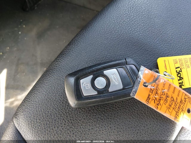 46016651 :رقم المزاد ، WBA3B1C58EK130976 vin ، 2014 Bmw 320i مزاد بيع
