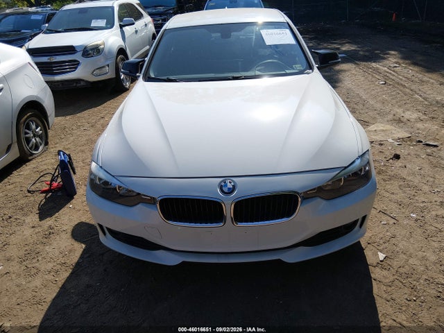 46016651 :رقم المزاد ، WBA3B1C58EK130976 vin ، 2014 Bmw 320i مزاد بيع
