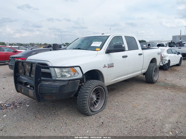 3C6UR5CL7JG190880 RAM 2500 Tradesman 4x4 6&#039;4 Box