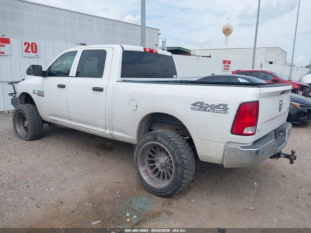 3C6UR5CL7JG190880 RAM 2500 Tradesman 4x4 6&#039;4 Box