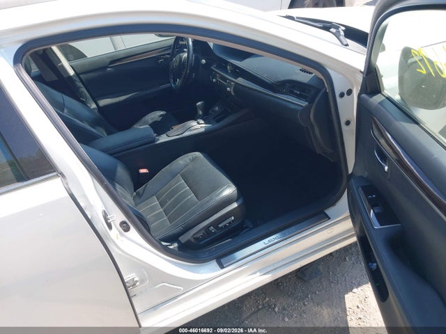 46016692 :رقم المزاد ، JTHBW1GG5H2149356 vin ، 2017 Lexus Es 300h مزاد بيع