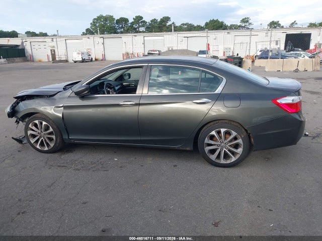 46016711 :رقم المزاد ، 1HGCR2F51FA117964 vin ، 2015 Honda Accord Sport مزاد بيع