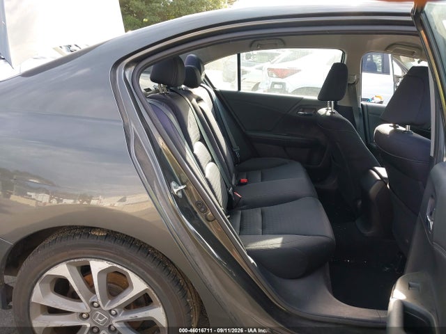 46016711 :رقم المزاد ، 1HGCR2F51FA117964 vin ، 2015 Honda Accord Sport مزاد بيع