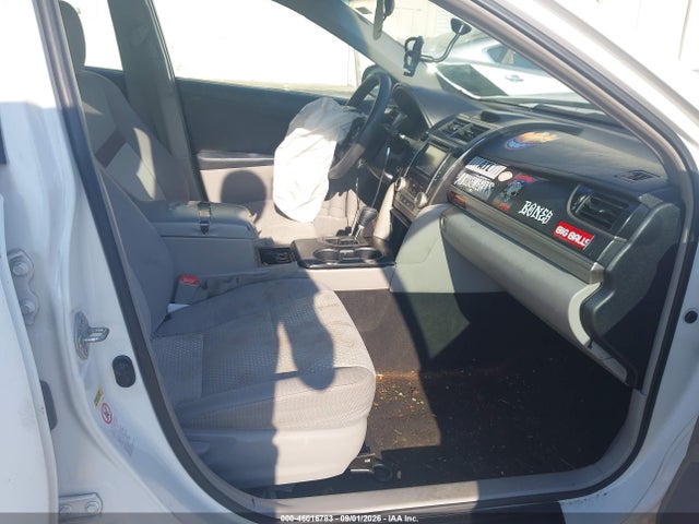 46016783 :رقم المزاد ، 4T1BF1FK8CU601123 vin ، 2012 Toyota Camry Le مزاد بيع