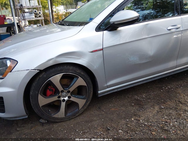 2015 Volkswagen Golf Gti 2.0t S 4-door მანქანა იყიდება აუქციონზე, vin: 3VW4T7AU6FM031937, აუქციონის ნომერი: 46016813