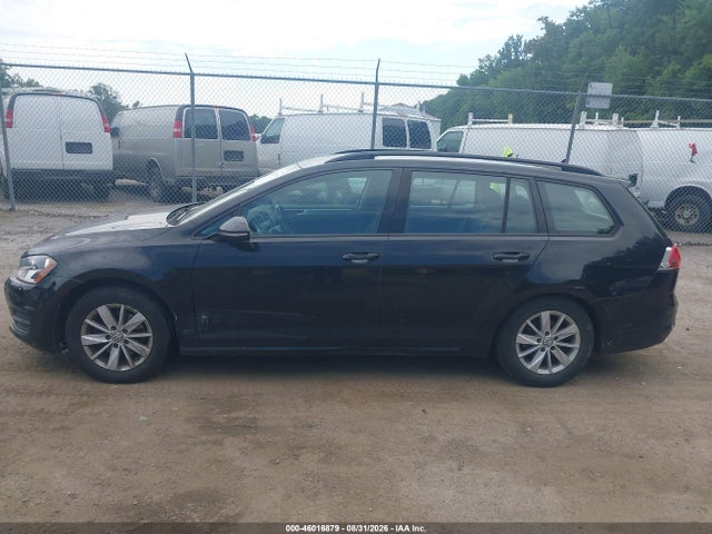 46016879 :رقم المزاد ، 3VWA17AUXHM502080 vin ، 2017 Volkswagen Golf Sportwagen Tsi S مزاد بيع