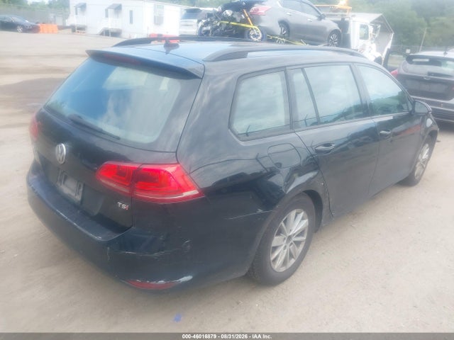 46016879 :رقم المزاد ، 3VWA17AUXHM502080 vin ، 2017 Volkswagen Golf Sportwagen Tsi S مزاد بيع