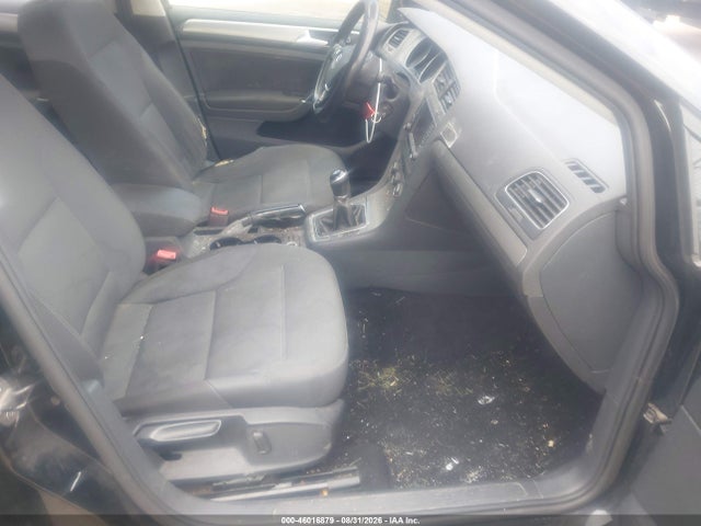 46016879 :رقم المزاد ، 3VWA17AUXHM502080 vin ، 2017 Volkswagen Golf Sportwagen Tsi S مزاد بيع