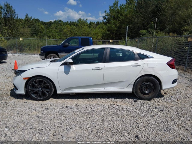 46016961 :رقم المزاد ، 19XFC2E82LE022735 vin ، 2020 Honda Civic Sport مزاد بيع