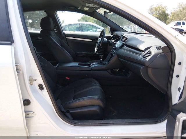 46016961 :رقم المزاد ، 19XFC2E82LE022735 vin ، 2020 Honda Civic Sport مزاد بيع