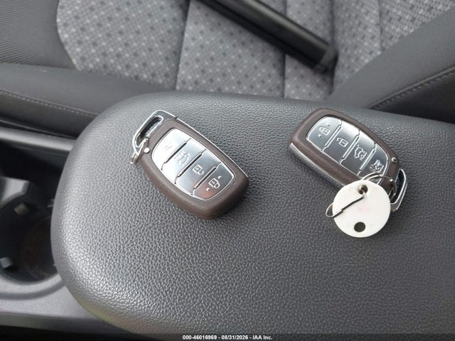 Продаж на аукціоні авто 2019 Hyundai Ioniq Hybrid Blue, vin: KMHC65LC7KU156459, номер лоту: 46016969