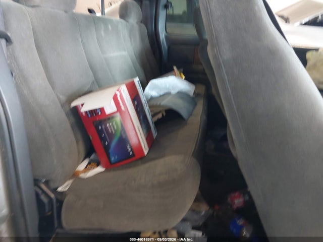 46016971 :رقم المزاد ، 1GCGK29U74Z143765 vin ، 2004 Chevrolet Silverado 2500 Ls مزاد بيع