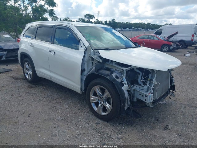 2018 Toyota Highlander Limited მანქანა იყიდება აუქციონზე, vin: 5TDYZRFH9JS264214, აუქციონის ნომერი: 46016988