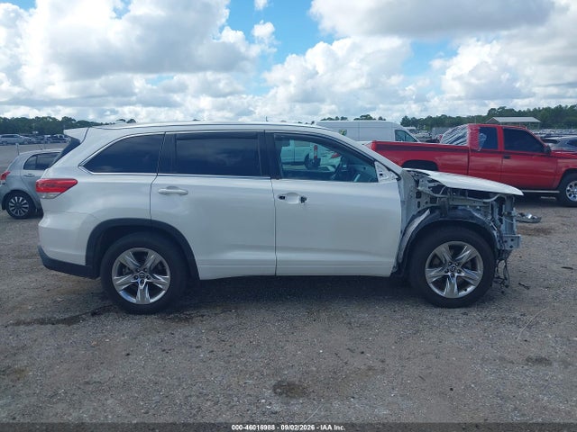 2018 Toyota Highlander Limited მანქანა იყიდება აუქციონზე, vin: 5TDYZRFH9JS264214, აუქციონის ნომერი: 46016988