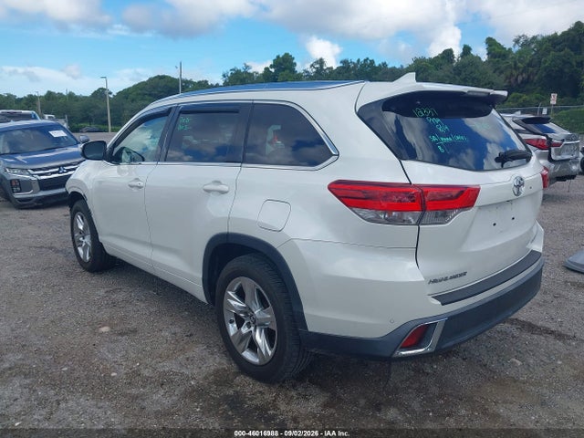 2018 Toyota Highlander Limited მანქანა იყიდება აუქციონზე, vin: 5TDYZRFH9JS264214, აუქციონის ნომერი: 46016988