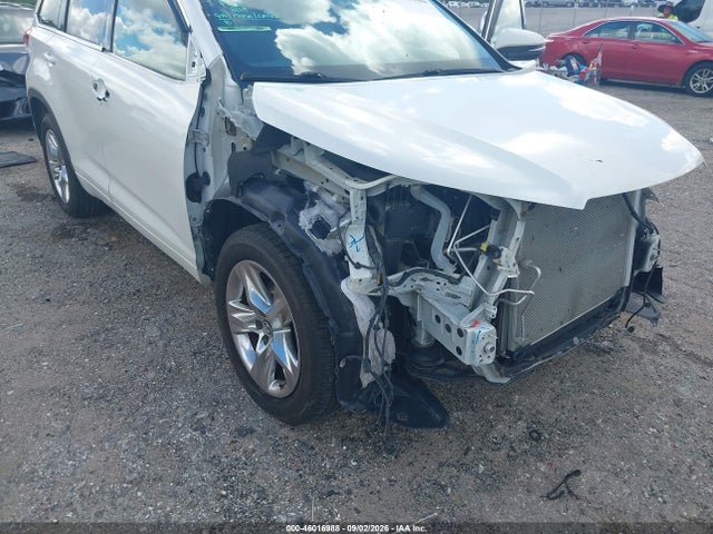 2018 Toyota Highlander Limited მანქანა იყიდება აუქციონზე, vin: 5TDYZRFH9JS264214, აუქციონის ნომერი: 46016988