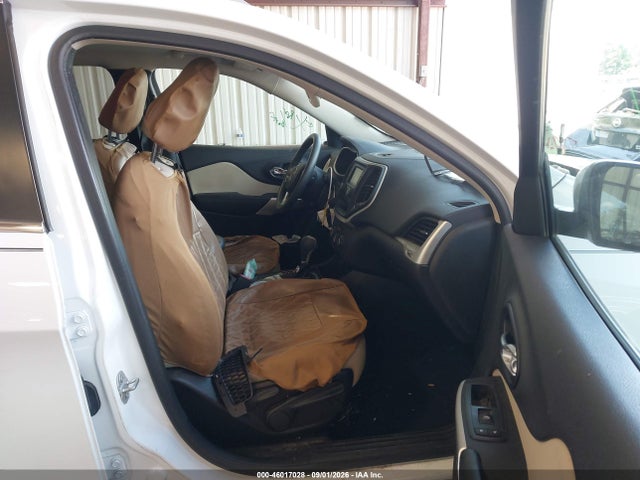 Продаж на аукціоні авто 2018 Jeep Cherokee Latitude Fwd, vin: 1C4PJLCBXJD615188, номер лоту: 46017028