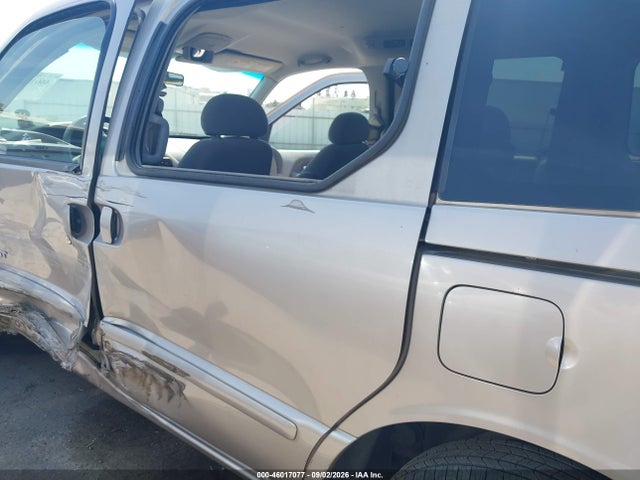 46017077 :رقم المزاد ، 4N2XN11T6YD846519 vin ، 2000 Nissan Quest Gle/gxe/se-cloth/se-leather مزاد بيع