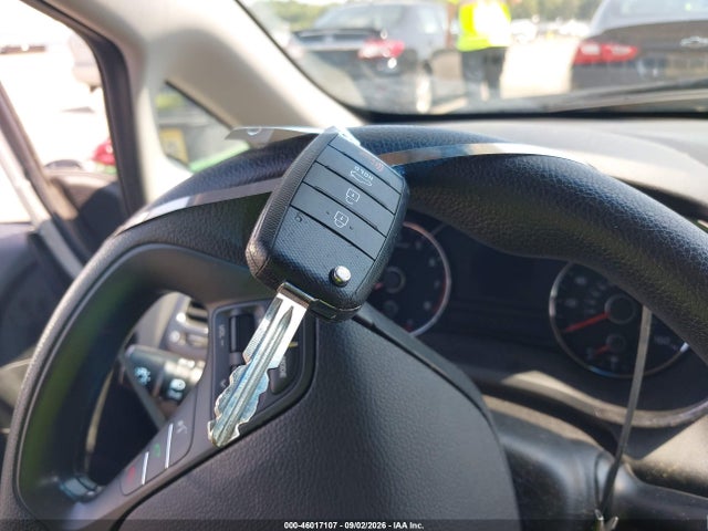 46017107 :رقم المزاد ، 3KPFK4A7XHE011484 vin ، 2017 Kia Forte Lx مزاد بيع
