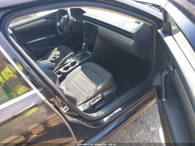 46017115 :رقم المزاد ، 1VWSA7A30MC015140 vin ، 2021 Volkswagen Passat 2.0t Se مزاد بيع
