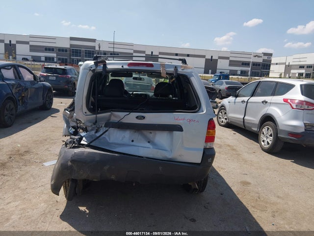 2003 Ford Escape Xlt მანქანა იყიდება აუქციონზე, vin: 1FMYU93163KE16722, აუქციონის ნომერი: 46017134