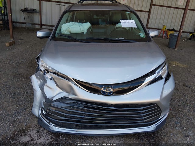 Toyota Sienna Limited 2023 5TDZRKEC2PS159170 Image 12