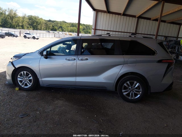 Toyota Sienna Limited 2023 5TDZRKEC2PS159170 Image 14