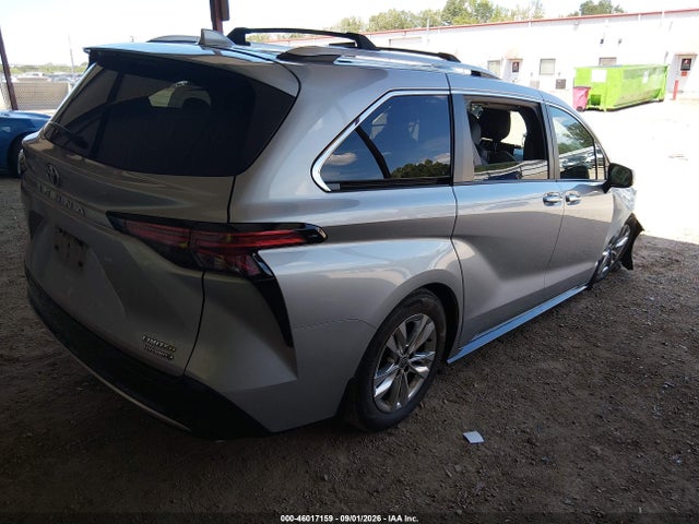 Toyota Sienna Limited 2023 5TDZRKEC2PS159170 Image 4