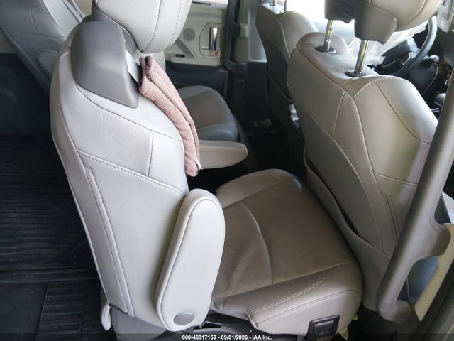 Toyota Sienna Limited 2023 5TDZRKEC2PS159170 Image 8