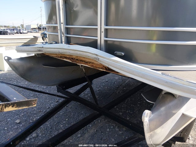 Sylvan Pontoon 2021 SYL77207A121 Image 6
