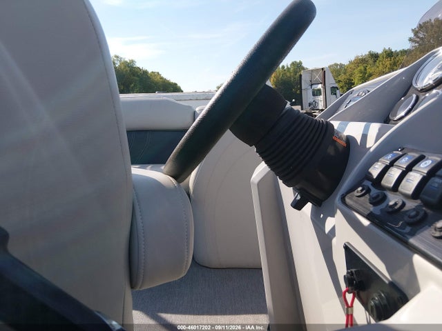 Sylvan Pontoon 2021 SYL77207A121 Image 8
